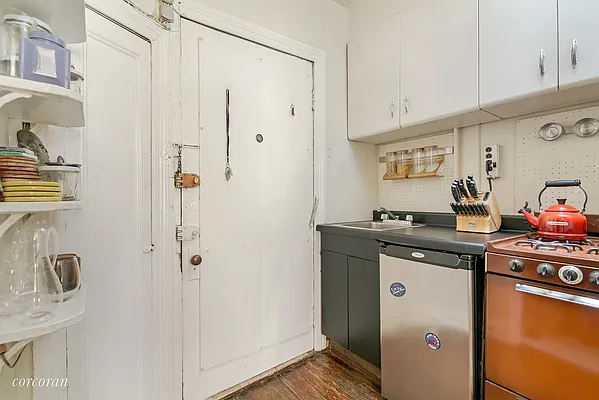 Rented by Corcoran | media 12