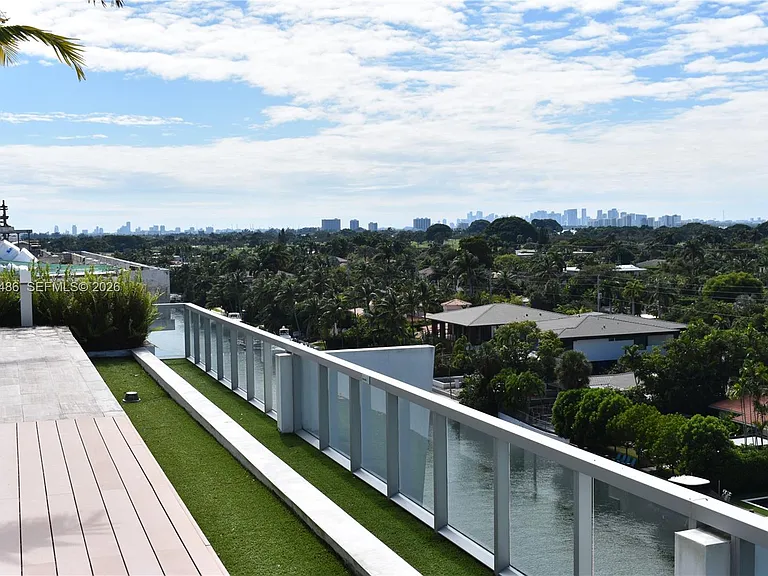 9940 W Bay Harbor Dr #6D — Photo 35