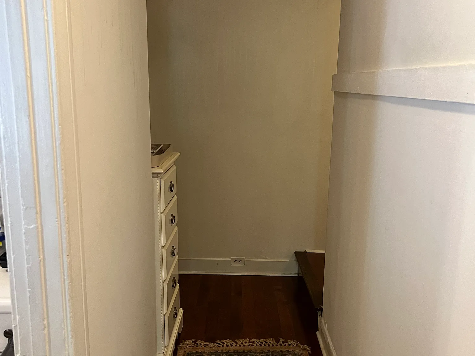 1 bed, 350 sqft, $1,895 — Photo 2