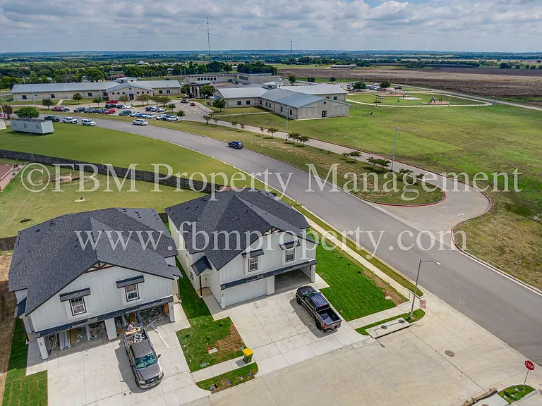 933 Cooksey Ct #B — Photo 35