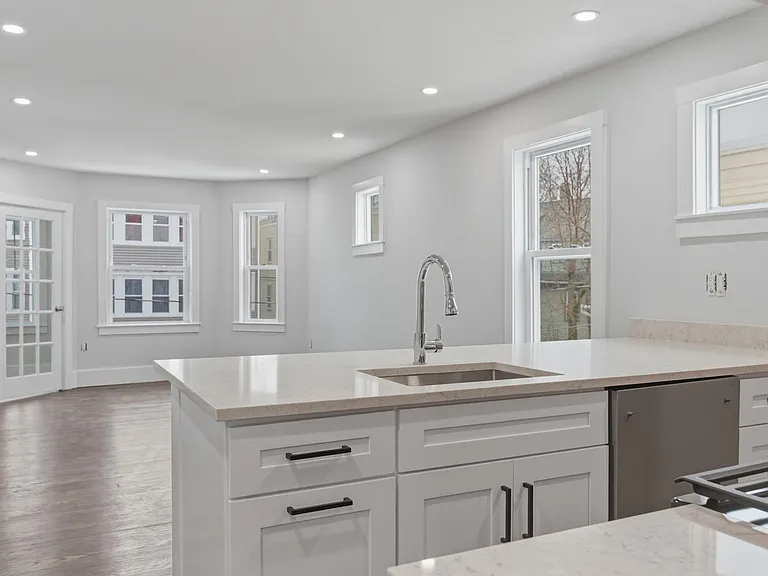 18 Ronan St #2 — Photo 23