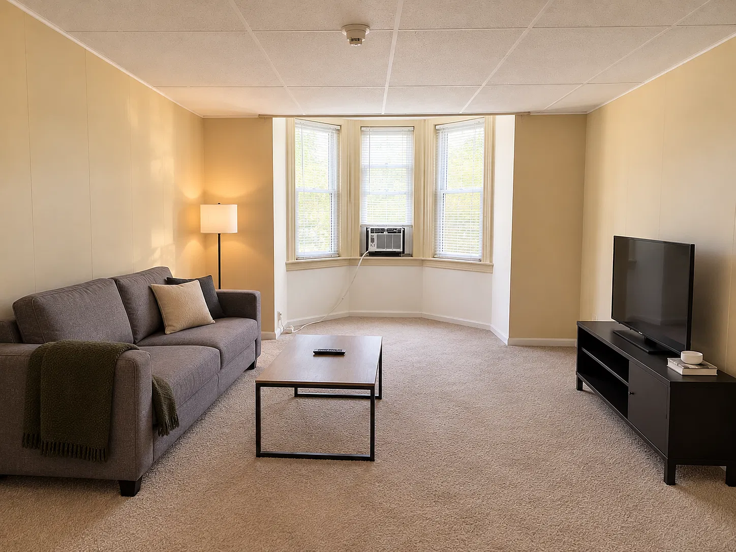 Studio, 400 sqft, $1,155 — Photo 3