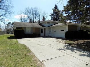 16155 Delmont Ave, Strongsville, OH 44136