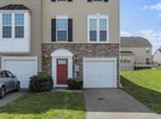 100 Norwood Dr, Falling Waters, WV 25419
