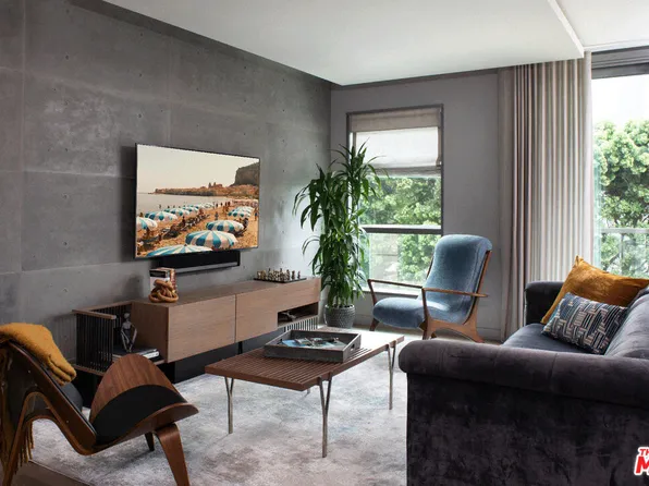 1755 Ocean Ave APT 305, Santa Monica, CA 90401