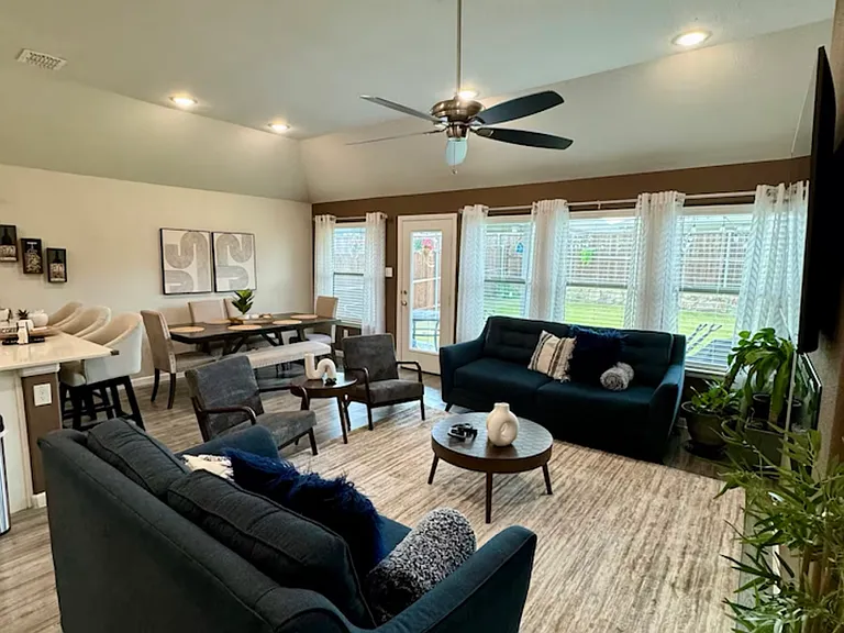 4412 Cascade Falls Ct — Photo 4