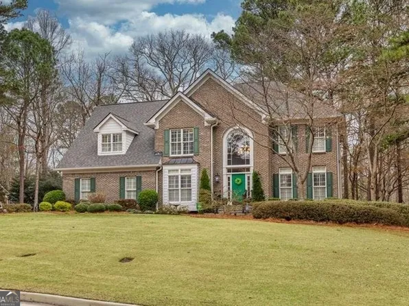 1605 Winding Creek Cir, Snellville, GA 30078