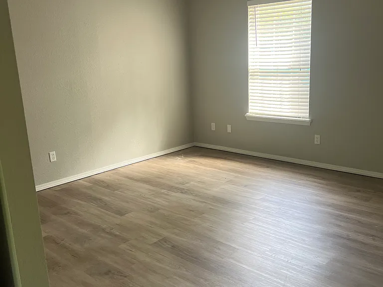408 N Cherokee Ave #2 — Photo 3