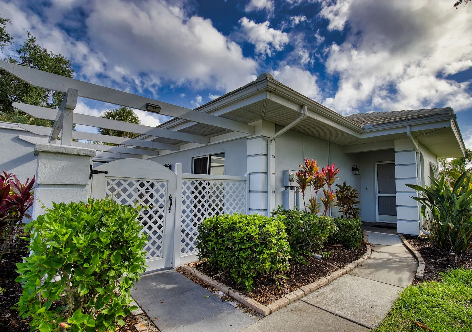 Seasonal Short-Term Villa at Augusta Villas in Plantation! — Photo 4