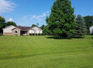 9489 Hidden Lake Cir, Dexter, MI 48130