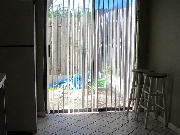 2nd image of 980 Canal View Blvd APT E8