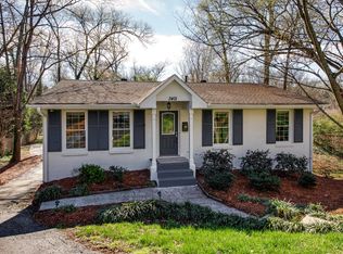3401 Windsor Dr, Charlotte, NC 28209