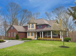 86 Hammond St, Rowley, MA 01969