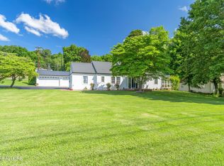 1305 Cedar Ln, Knoxville, TN 37918