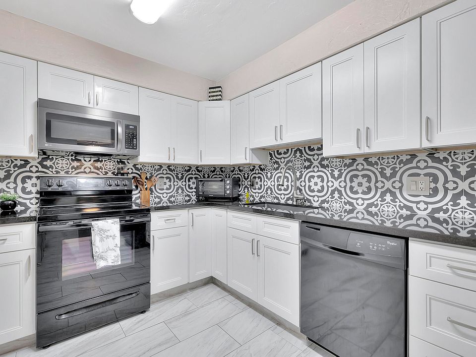 1st image of 6190 Woodlands Blvd APT 409