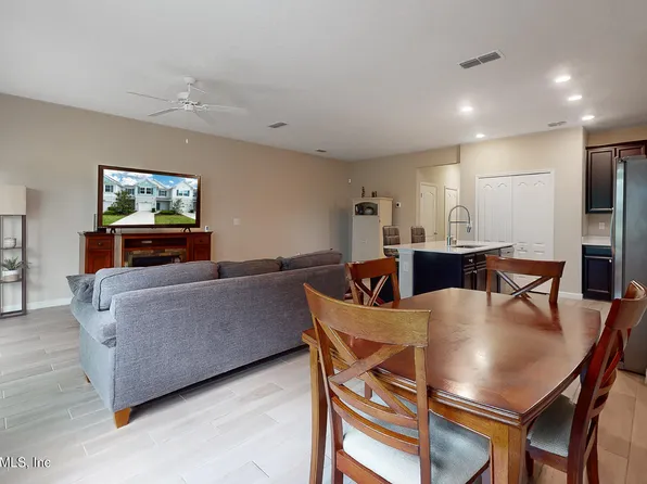 10298 BENSON LAKE Drive, Jacksonville, FL 32222
