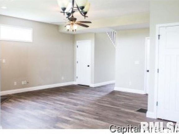 2nd image of 1116 Koufax Dr