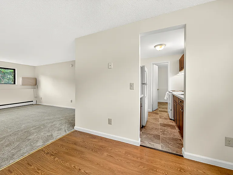 1 Br - Dining with Plank Flooring