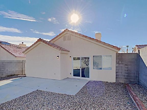 4th image of 9523 Fox Forest Ave