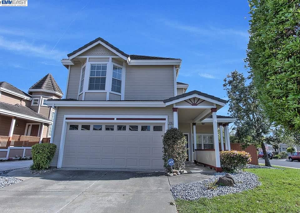 1st image of 4286 Cambridge Way