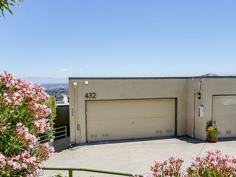 432 Portofino Dr #403 — Photo 45