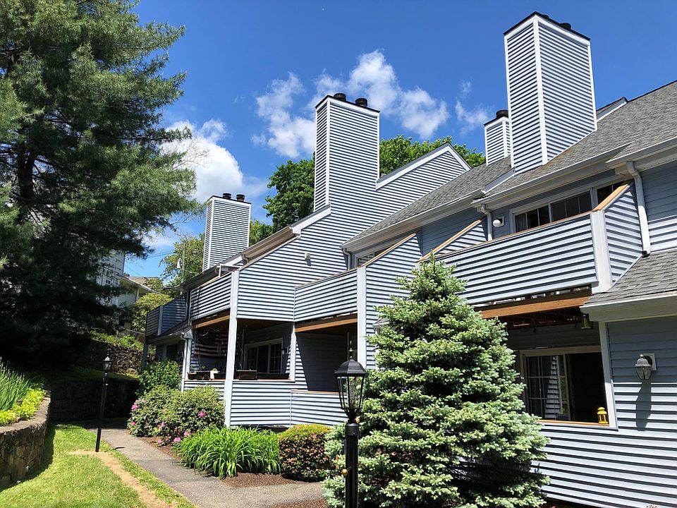 Exterior Complex
