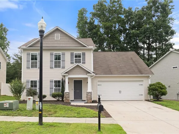 223 N Wentworth Dr, Mocksville, NC 27028