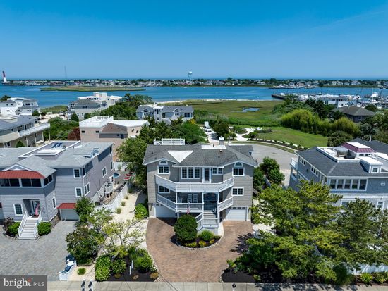 49 Sunset Blvd, Beach Haven, NJ 08008