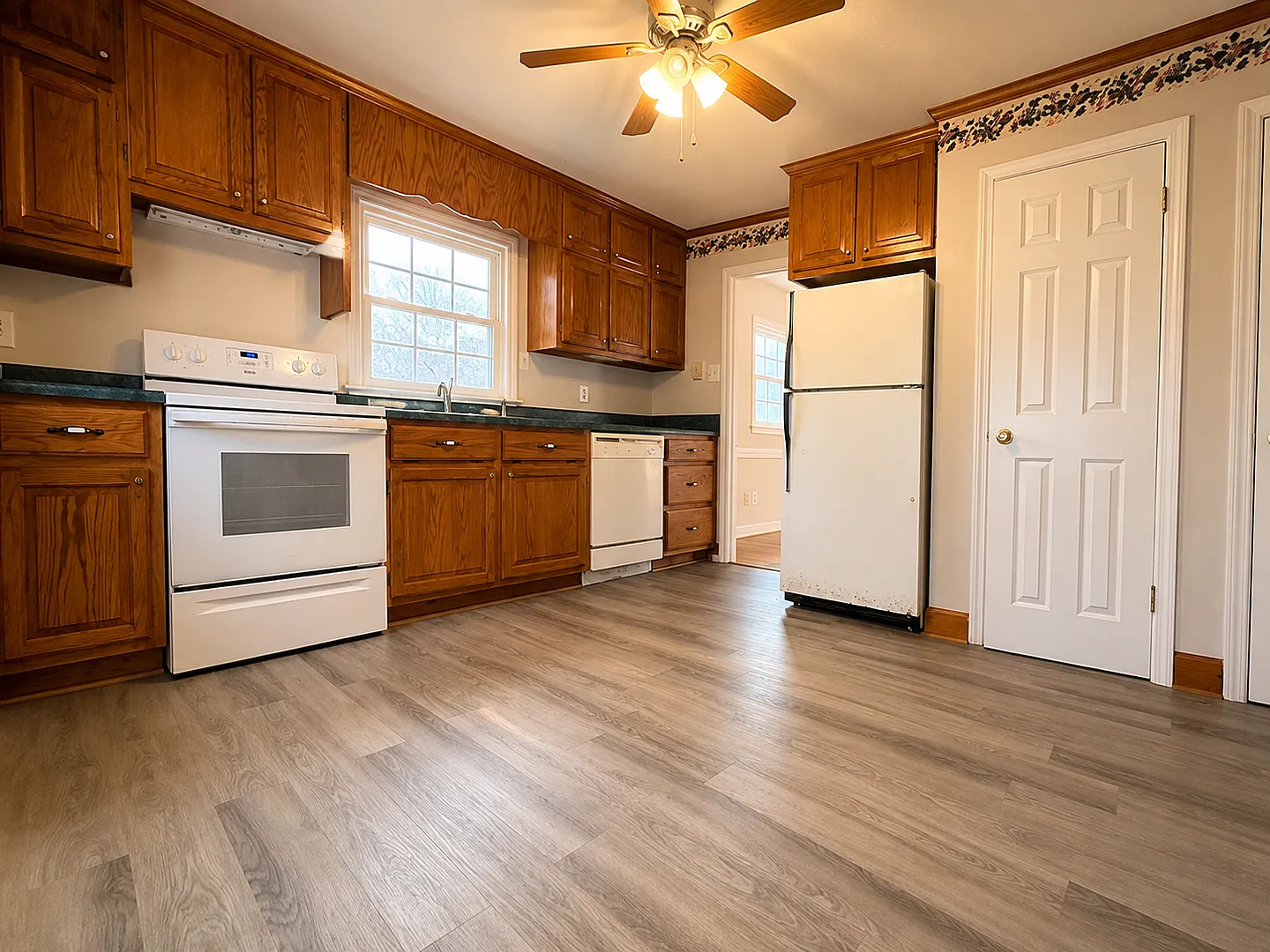 3 bed, one bath house in Mebane — Photo 2