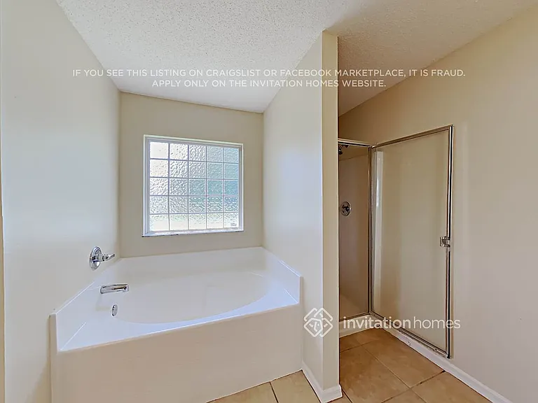 409 NW Concord Dr — Photo 17