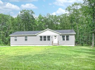 73 Davis Rd, Alfred, ME 04002