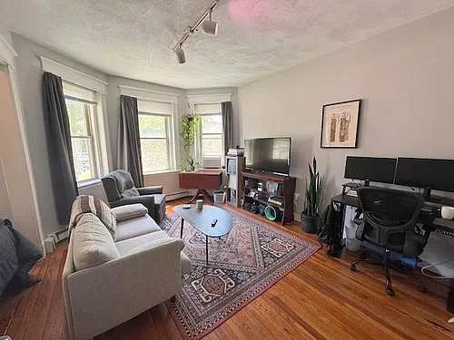 1665 Commonwealth Ave #6 Photo 1