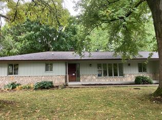 4017 Rolling Springs Dr, Carmel, IN 46033