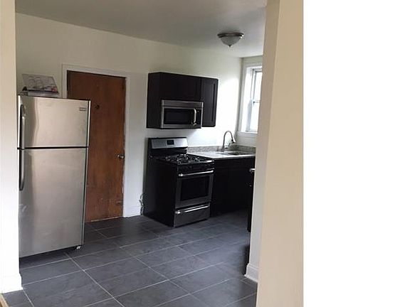 3rd image of 6627 S Greenwood Ave #2