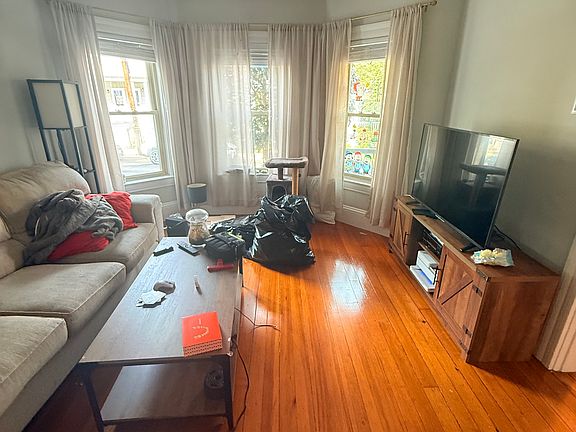 3rd image of 42-44 Gold Star Rd #1