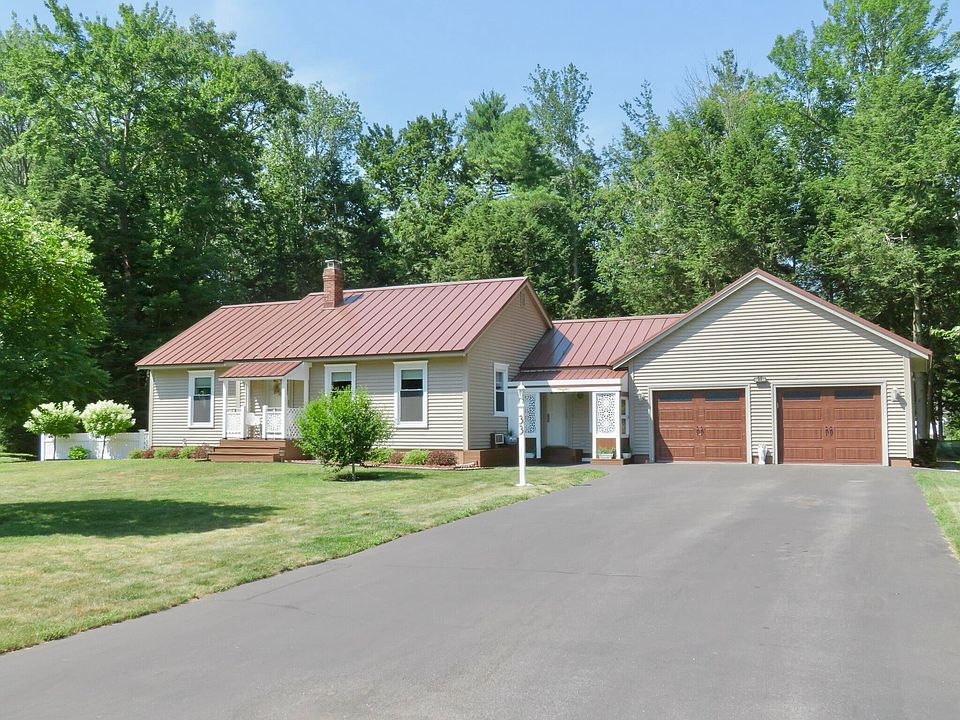 1st image of 33 Oak Wood Drive