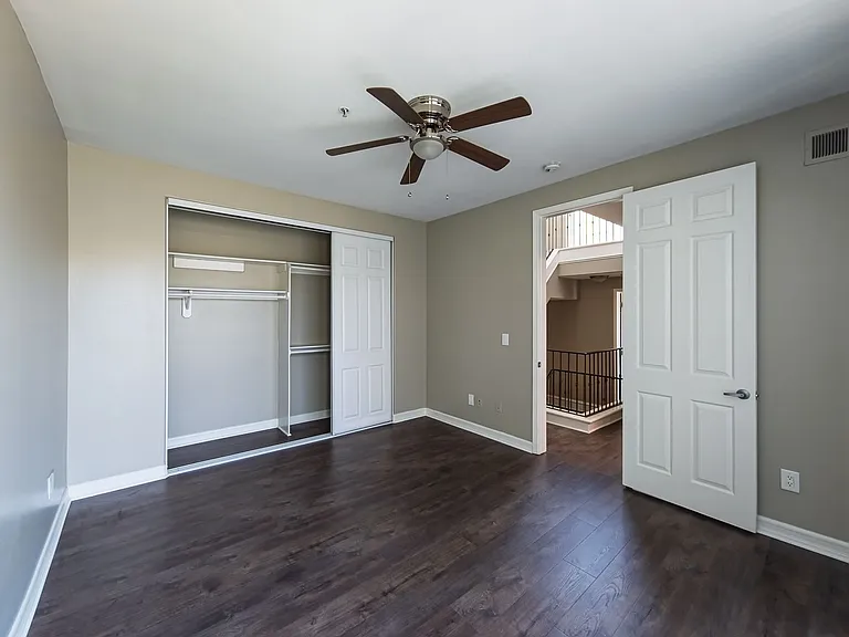 5237 Willowcrest Ave — Photo 20