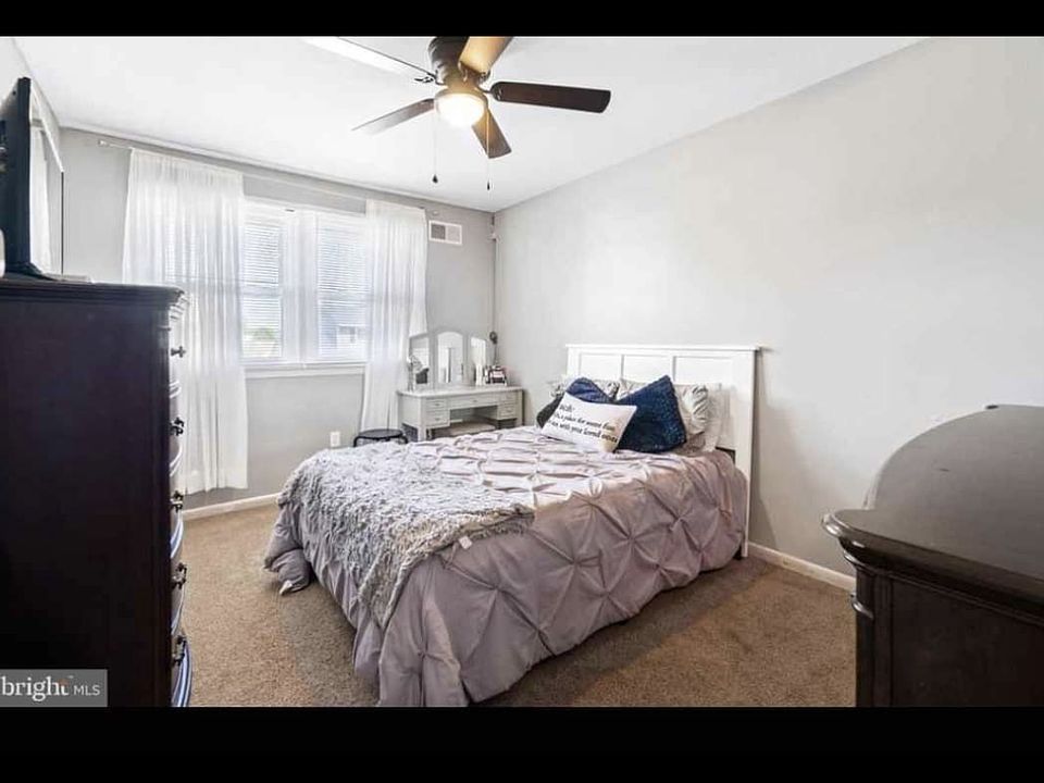 1st image of 23 Newland Ct