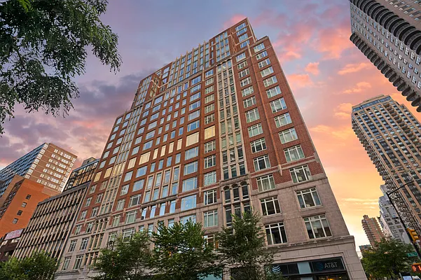205 East 85th Street #8C in Yorkville, Manhattan | StreetEasy