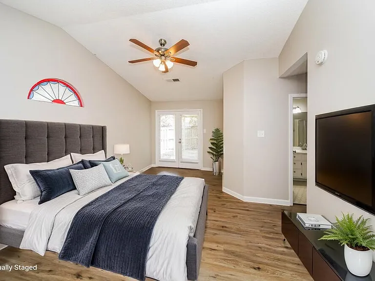 7203 Atterbury Cir E — Photo 9