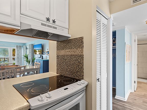 4th image of 770 Sundial Ct Unit 206