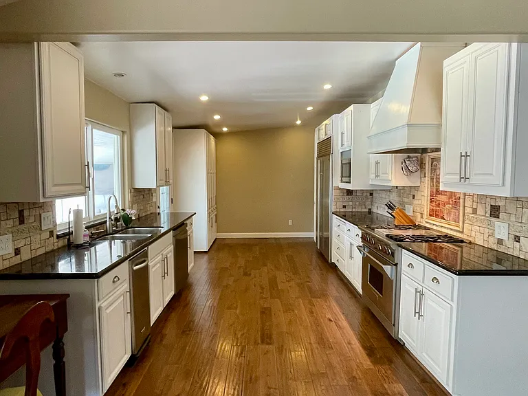 214 Bigelow St — Photo 12