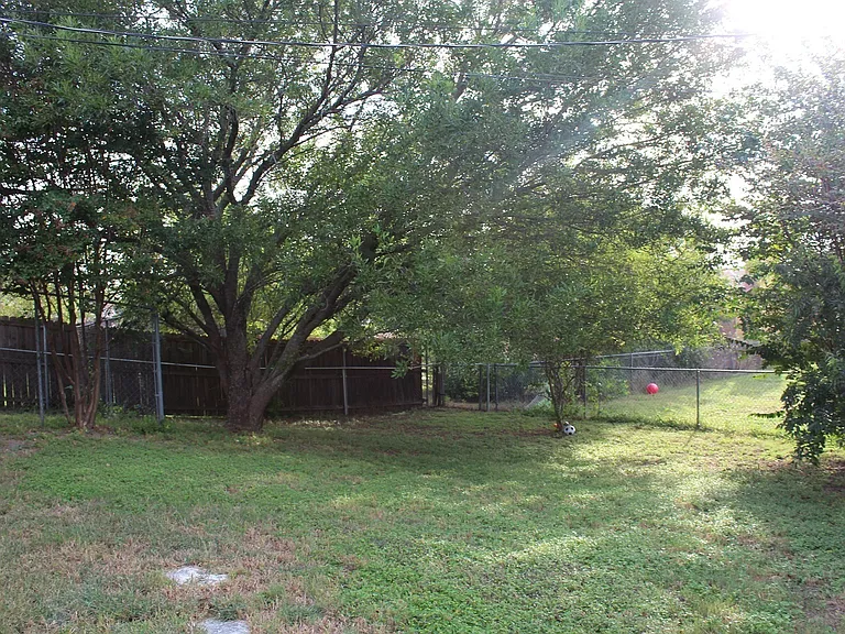 104 Spur Dr — Photo 20