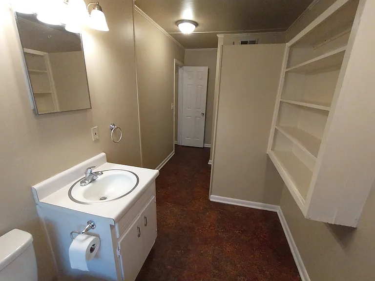 White Oak Cir NW — Photo 12