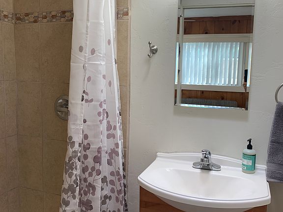 private ensuite bathroom