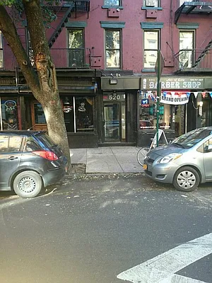 Rented by Bond New York | media 29