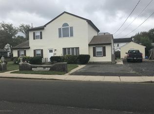 12 Linton Pl, Keansburg, NJ 07734