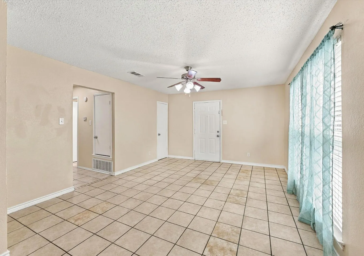 403 N 7th St - 403 N 7th St Unit D — Photo 3