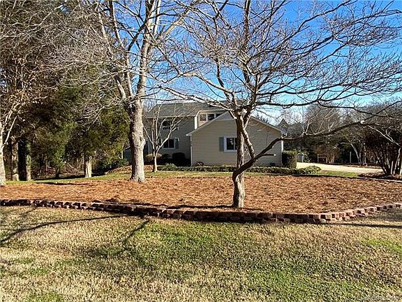 4th image of 272 Elysian Dr