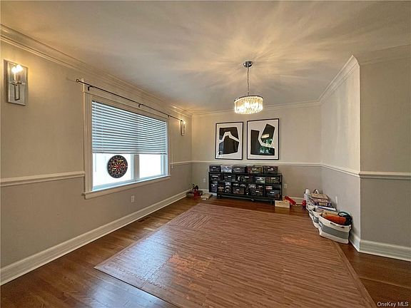 5th image of 428 Carroll Ave